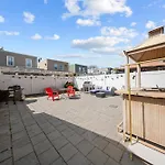 Newly Renovated One Bedroom Apartment !