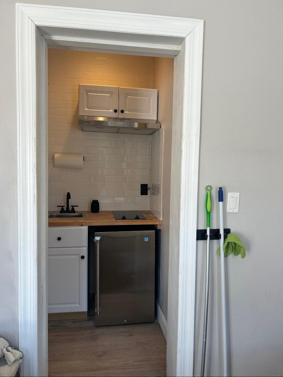 Newly Renovated One Bedroom ! * New York